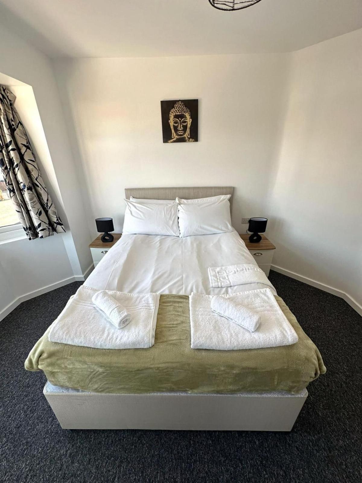Newmarket Road Studios And Suites By Tas Accommodations Cambridge  Bagian luar foto